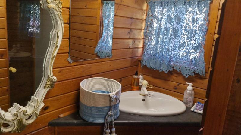 5 Bedroom Property for Sale in Rheenendal Western Cape